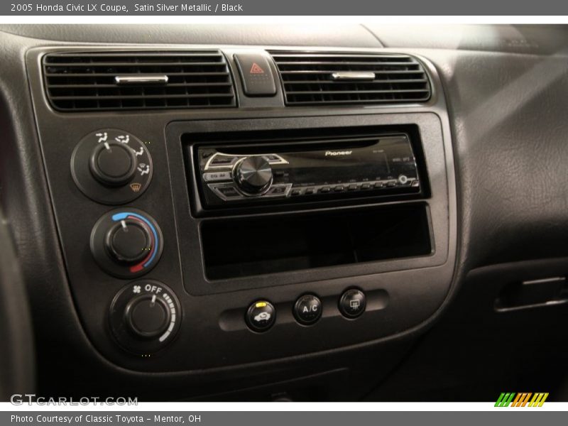 Satin Silver Metallic / Black 2005 Honda Civic LX Coupe