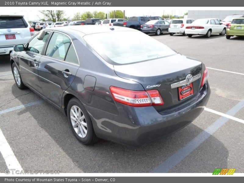 Magnetic Gray Metallic / Ash Gray 2010 Toyota Camry XLE