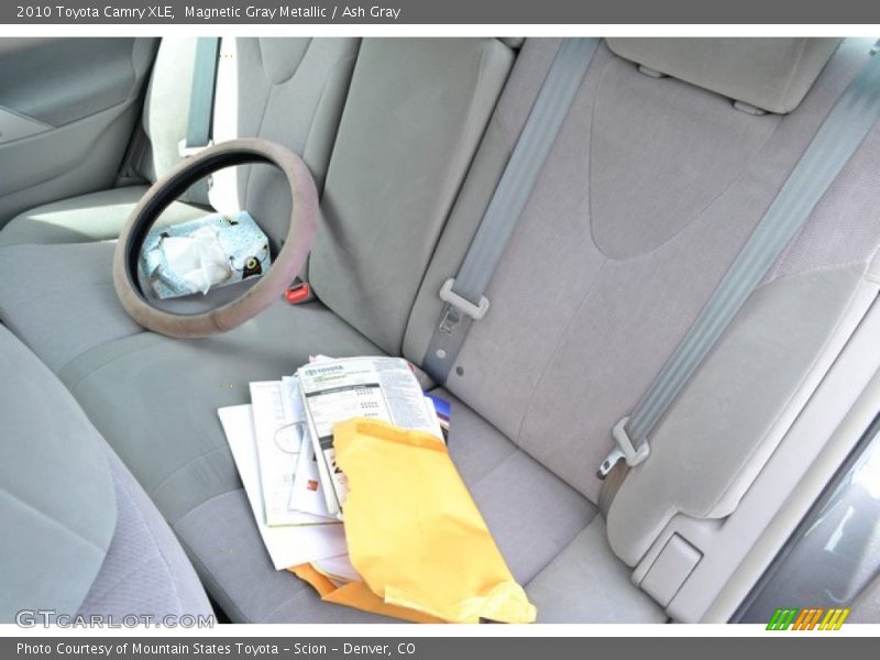 Magnetic Gray Metallic / Ash Gray 2010 Toyota Camry XLE