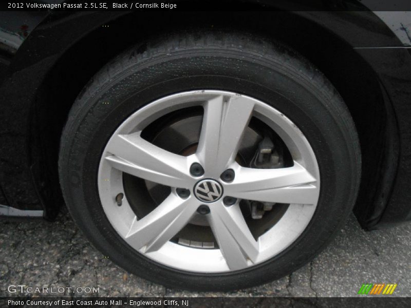 Black / Cornsilk Beige 2012 Volkswagen Passat 2.5L SE