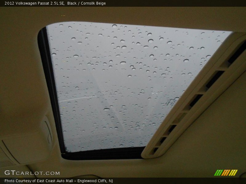 Black / Cornsilk Beige 2012 Volkswagen Passat 2.5L SE