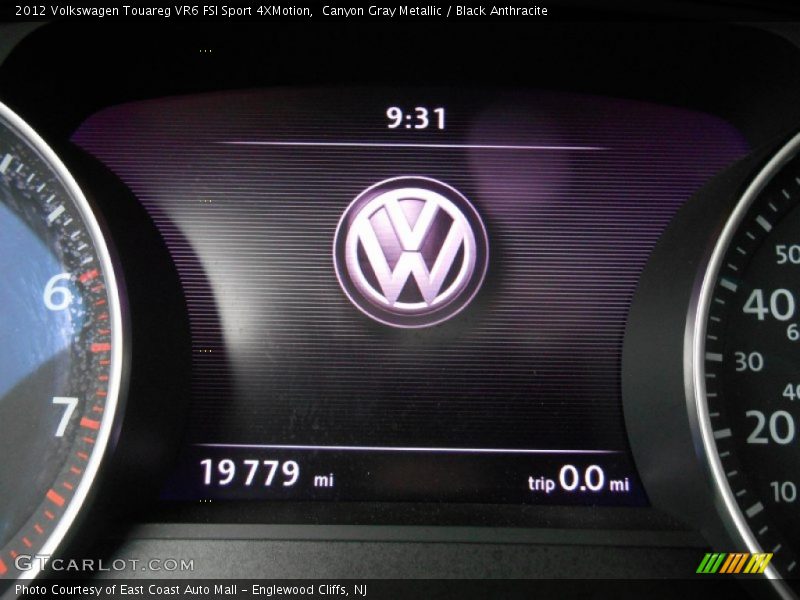 Canyon Gray Metallic / Black Anthracite 2012 Volkswagen Touareg VR6 FSI Sport 4XMotion