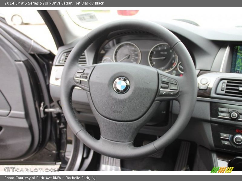  2014 5 Series 528i xDrive Sedan Steering Wheel
