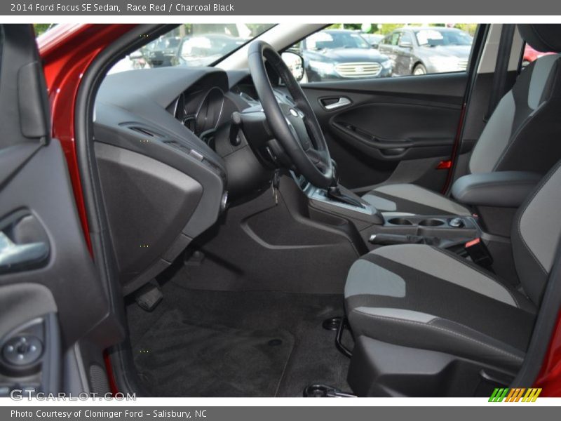 Race Red / Charcoal Black 2014 Ford Focus SE Sedan