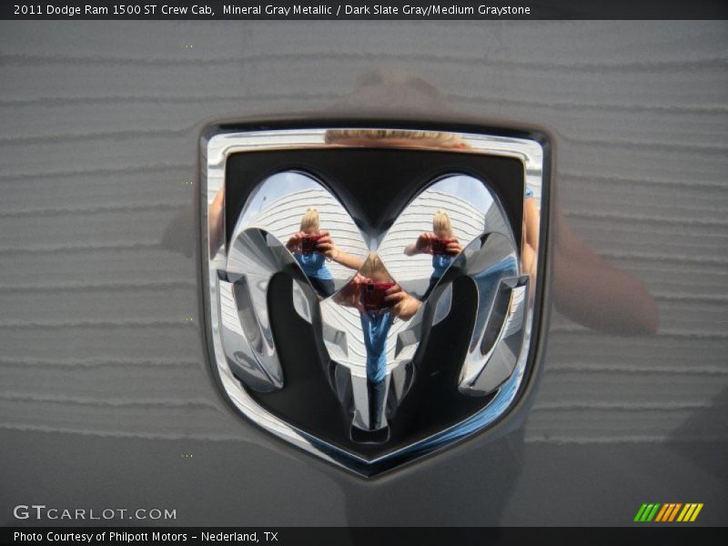 Mineral Gray Metallic / Dark Slate Gray/Medium Graystone 2011 Dodge Ram 1500 ST Crew Cab