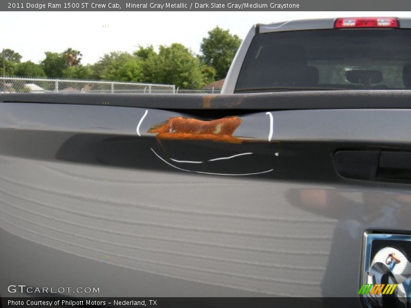 Mineral Gray Metallic / Dark Slate Gray/Medium Graystone 2011 Dodge Ram 1500 ST Crew Cab