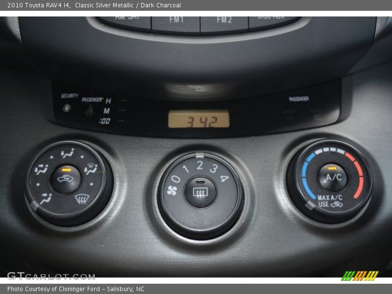 Classic Silver Metallic / Dark Charcoal 2010 Toyota RAV4 I4