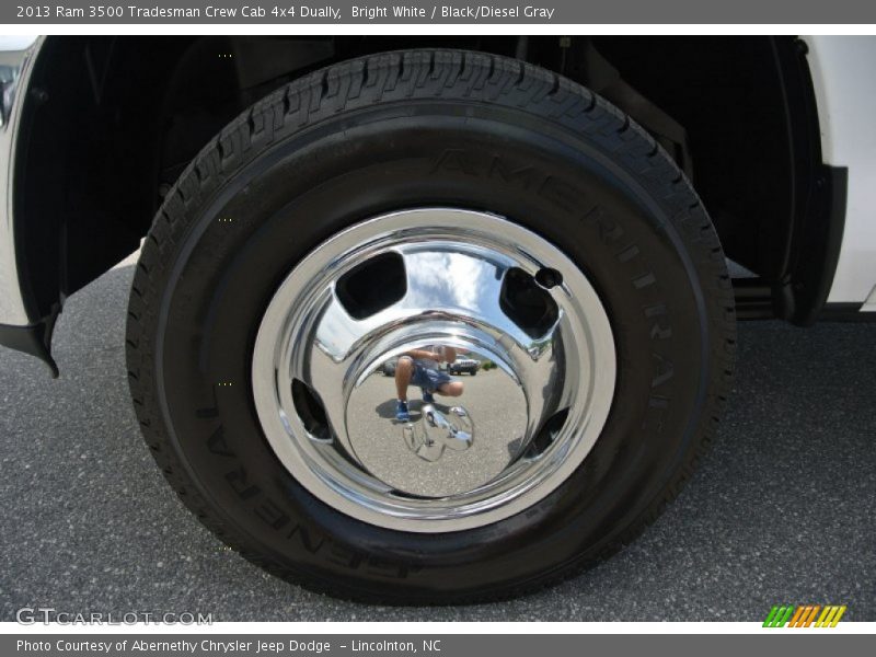 Bright White / Black/Diesel Gray 2013 Ram 3500 Tradesman Crew Cab 4x4 Dually