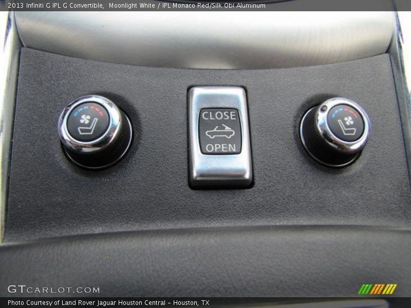 Controls of 2013 G IPL G Convertible