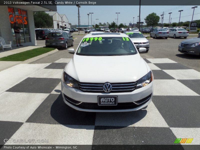 Candy White / Cornsilk Beige 2013 Volkswagen Passat 2.5L SE