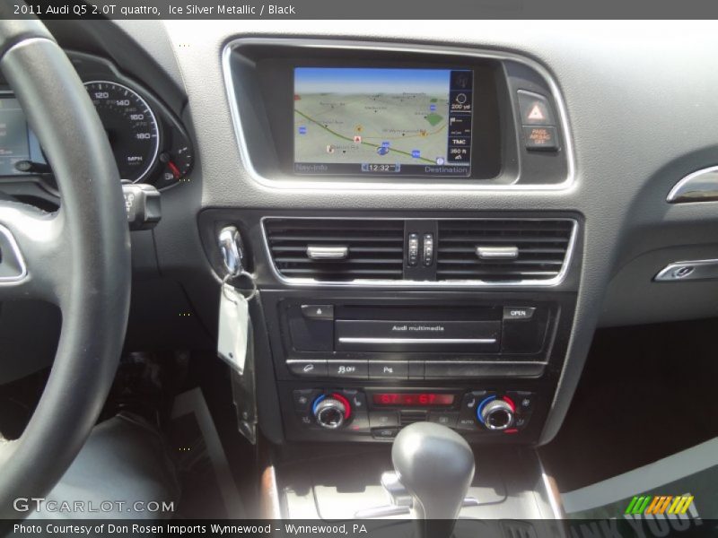 Ice Silver Metallic / Black 2011 Audi Q5 2.0T quattro