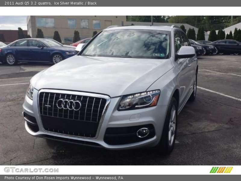 Ice Silver Metallic / Black 2011 Audi Q5 3.2 quattro