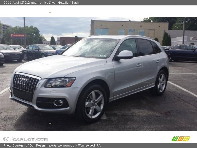 Ice Silver Metallic / Black 2011 Audi Q5 3.2 quattro