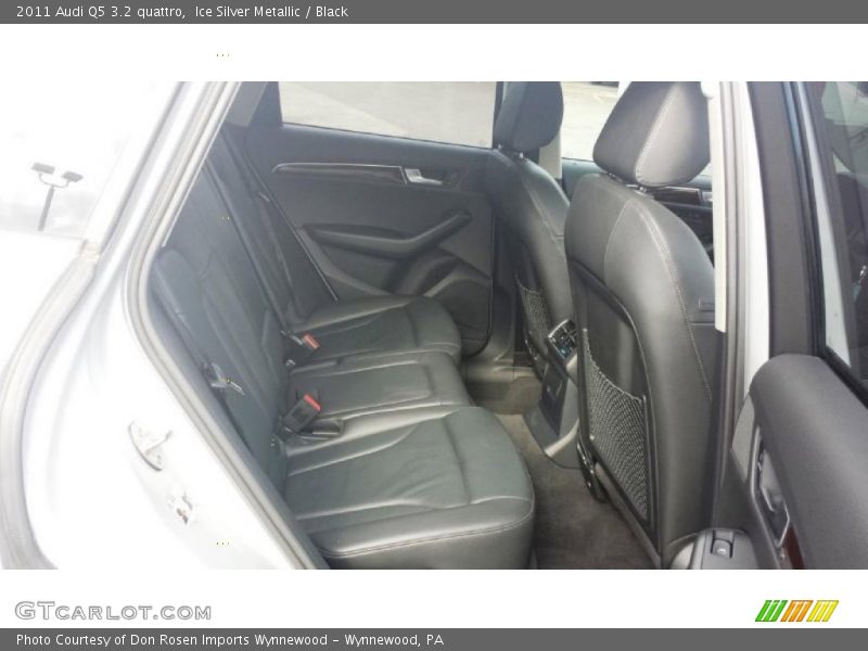 Ice Silver Metallic / Black 2011 Audi Q5 3.2 quattro