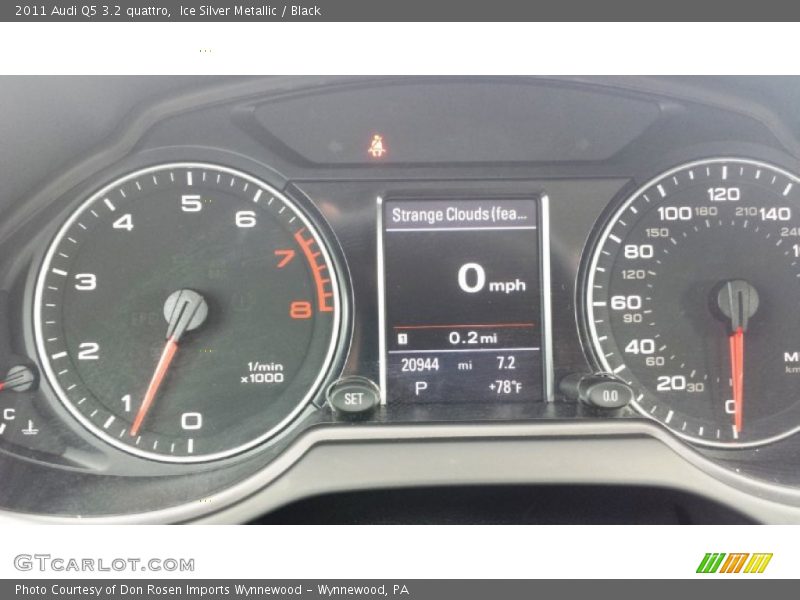 Ice Silver Metallic / Black 2011 Audi Q5 3.2 quattro