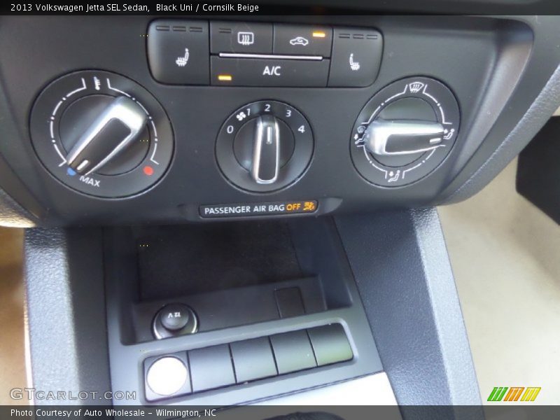 Controls of 2013 Jetta SEL Sedan