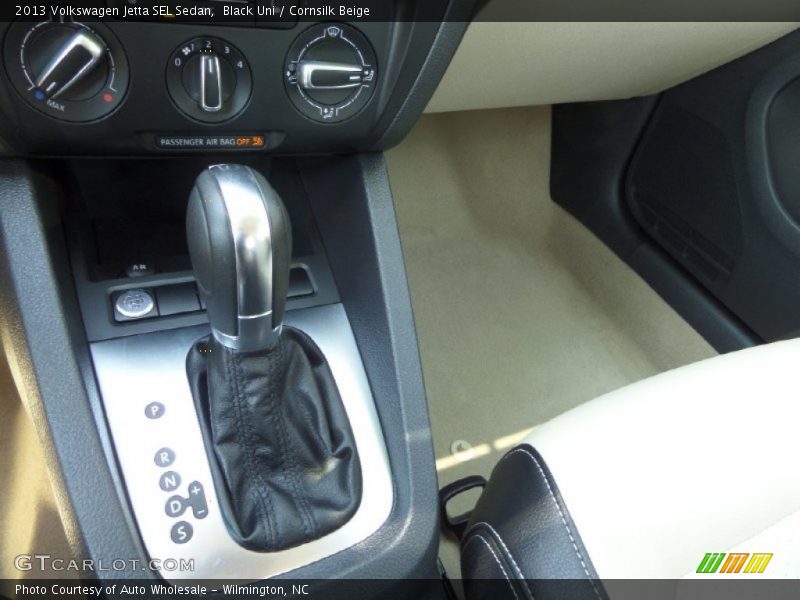 Black Uni / Cornsilk Beige 2013 Volkswagen Jetta SEL Sedan