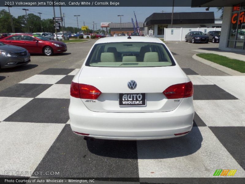 Candy White / Cornsilk Beige 2013 Volkswagen Jetta TDI Sedan