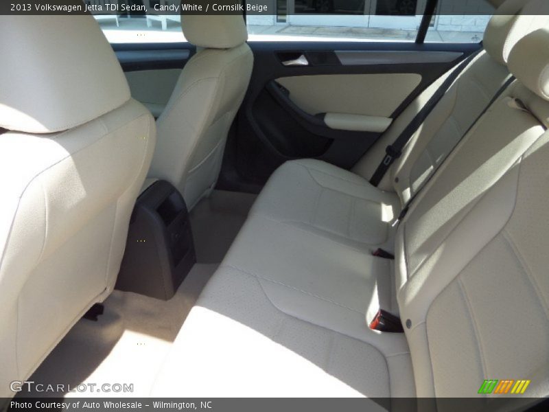 Candy White / Cornsilk Beige 2013 Volkswagen Jetta TDI Sedan