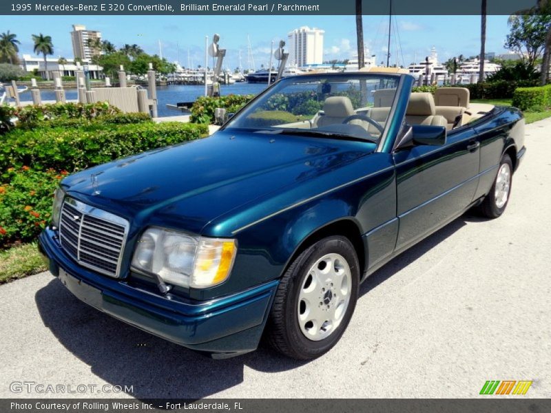 Brilliant Emerald Pearl / Parchment 1995 Mercedes-Benz E 320 Convertible