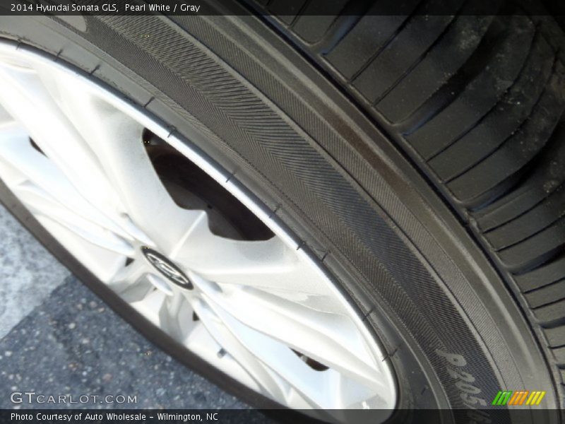 Pearl White / Gray 2014 Hyundai Sonata GLS