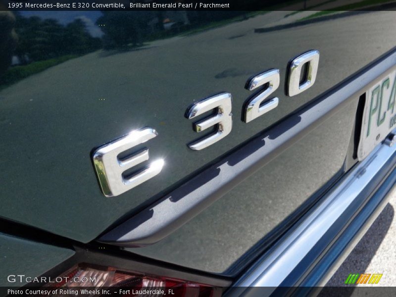 Brilliant Emerald Pearl / Parchment 1995 Mercedes-Benz E 320 Convertible