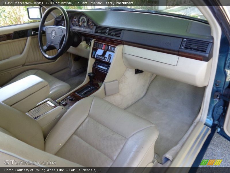 Brilliant Emerald Pearl / Parchment 1995 Mercedes-Benz E 320 Convertible