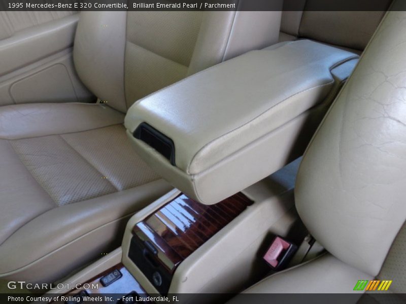 Brilliant Emerald Pearl / Parchment 1995 Mercedes-Benz E 320 Convertible