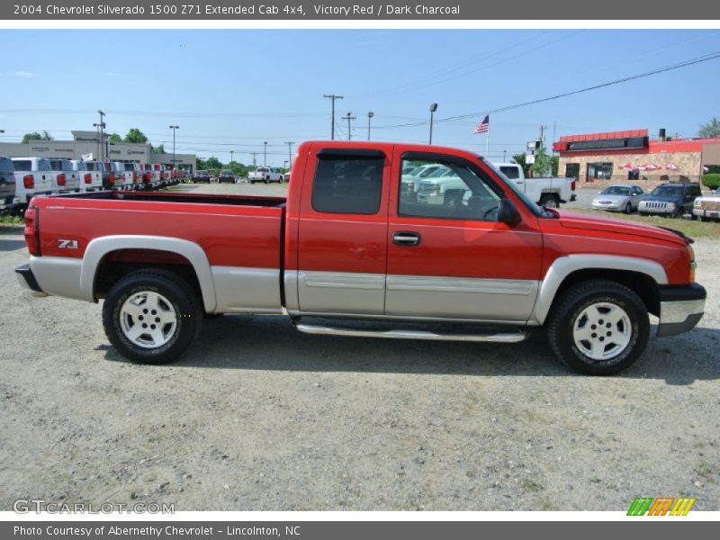 Victory Red / Dark Charcoal 2004 Chevrolet Silverado 1500 Z71 Extended Cab 4x4