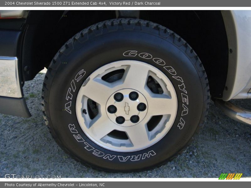 Victory Red / Dark Charcoal 2004 Chevrolet Silverado 1500 Z71 Extended Cab 4x4