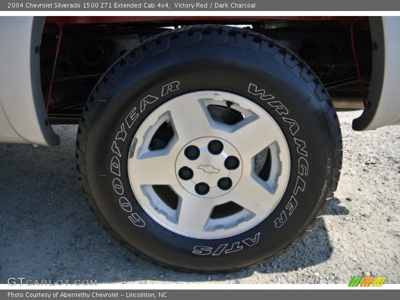 Victory Red / Dark Charcoal 2004 Chevrolet Silverado 1500 Z71 Extended Cab 4x4