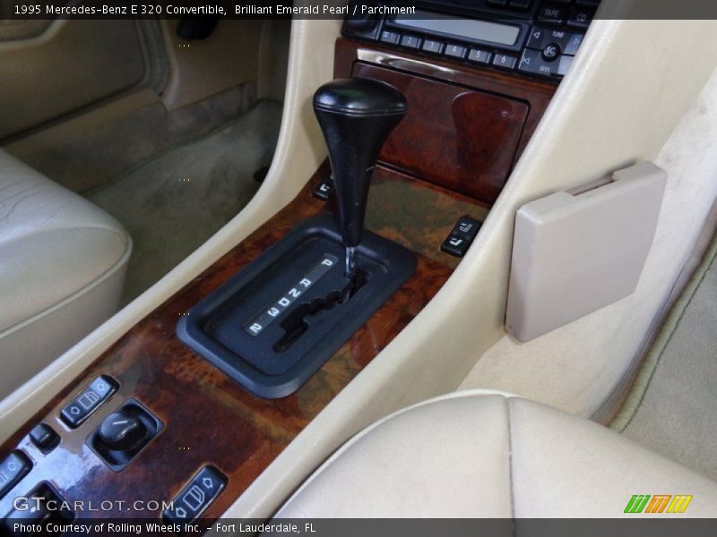Brilliant Emerald Pearl / Parchment 1995 Mercedes-Benz E 320 Convertible