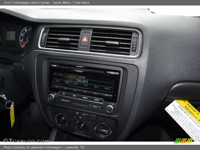 Candy White / Titan Black 2013 Volkswagen Jetta S Sedan
