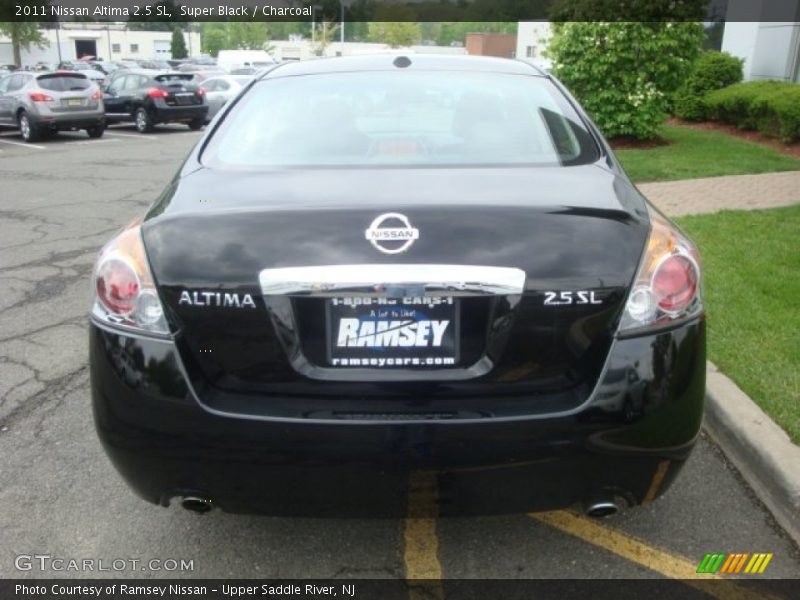 Super Black / Charcoal 2011 Nissan Altima 2.5 SL
