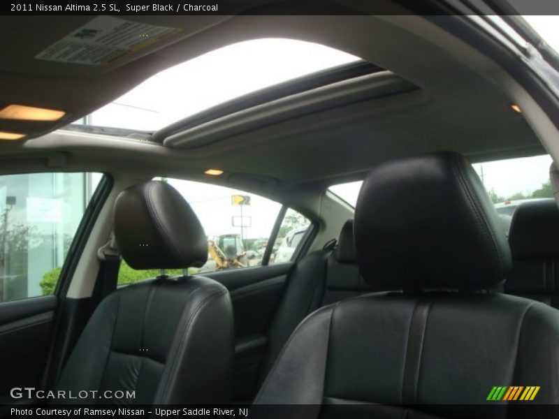 Super Black / Charcoal 2011 Nissan Altima 2.5 SL