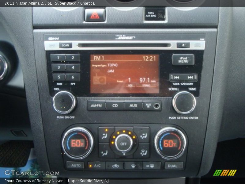 Super Black / Charcoal 2011 Nissan Altima 2.5 SL