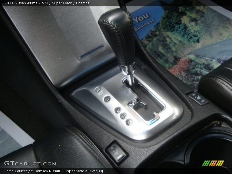 Super Black / Charcoal 2011 Nissan Altima 2.5 SL