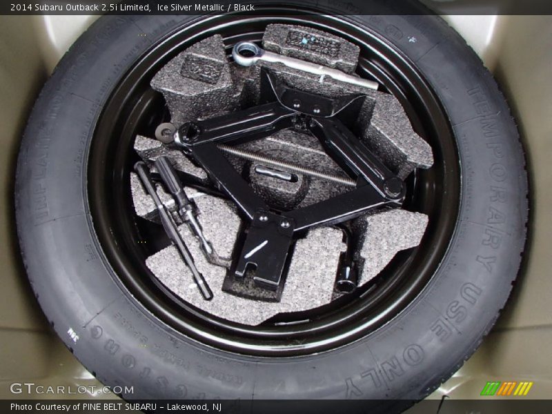 Ice Silver Metallic / Black 2014 Subaru Outback 2.5i Limited