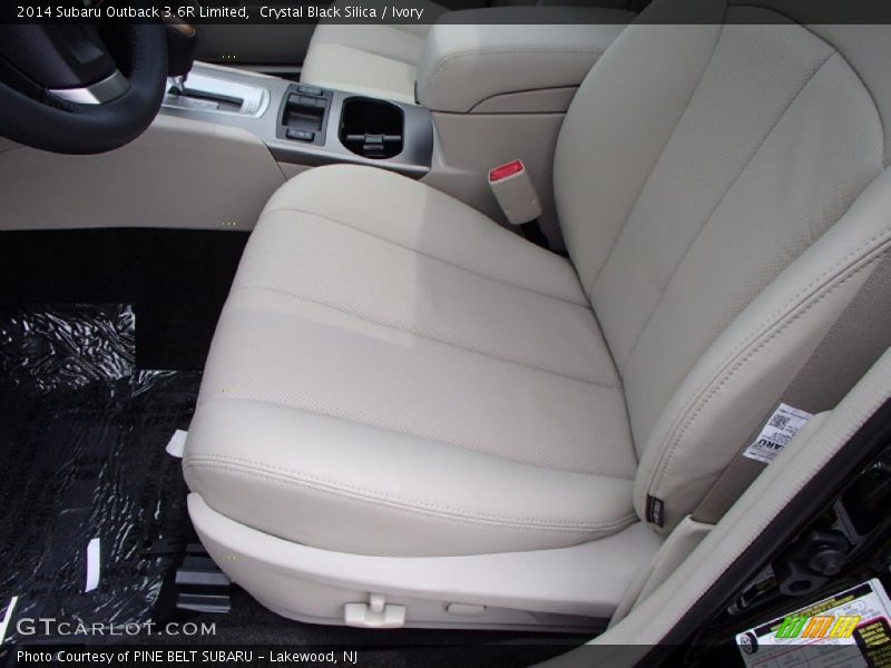 Crystal Black Silica / Ivory 2014 Subaru Outback 3.6R Limited