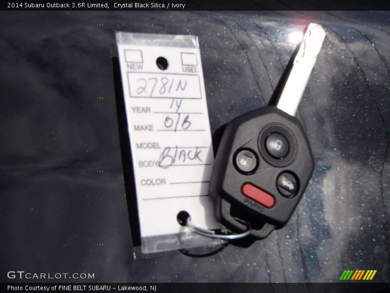 Crystal Black Silica / Ivory 2014 Subaru Outback 3.6R Limited