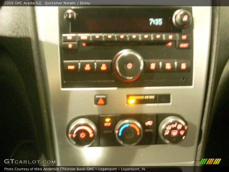 Quicksilver Metallic / Ebony 2009 GMC Acadia SLE
