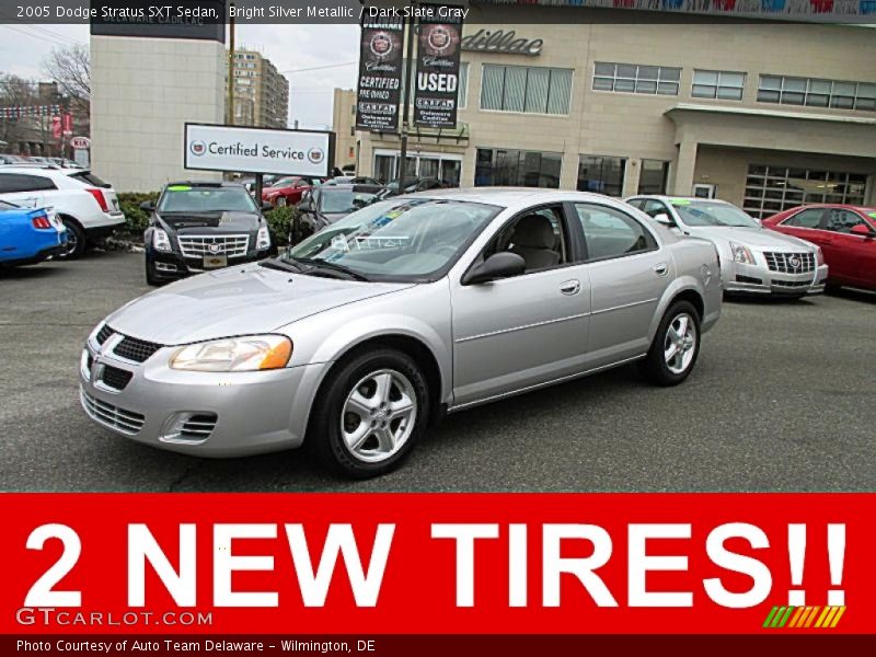 Bright Silver Metallic / Dark Slate Gray 2005 Dodge Stratus SXT Sedan