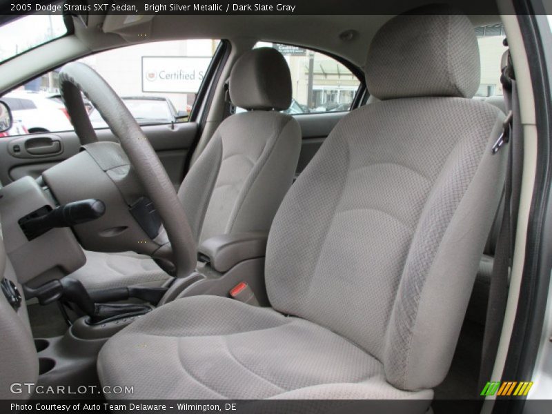 Bright Silver Metallic / Dark Slate Gray 2005 Dodge Stratus SXT Sedan