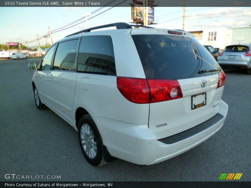 Super White / Taupe 2010 Toyota Sienna XLE AWD
