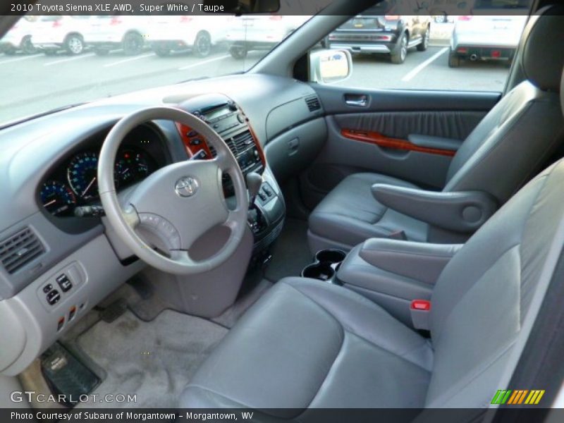 Super White / Taupe 2010 Toyota Sienna XLE AWD