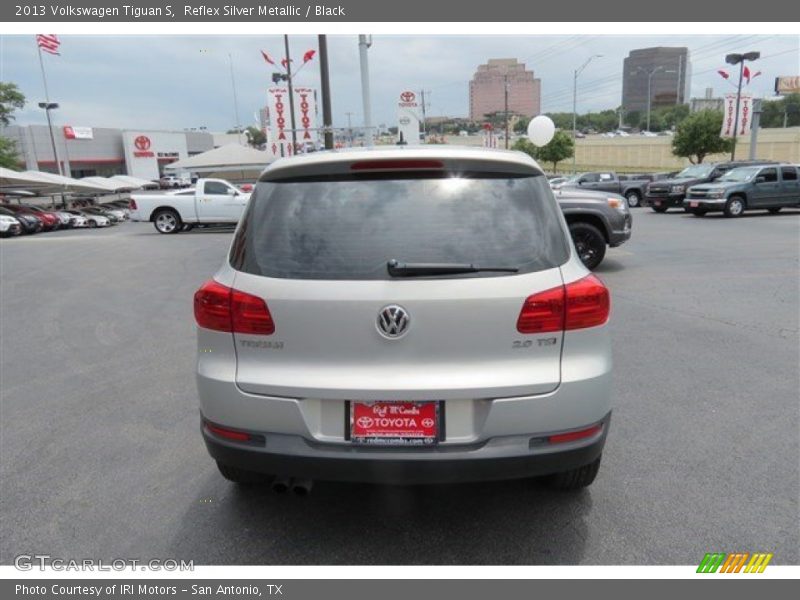 Reflex Silver Metallic / Black 2013 Volkswagen Tiguan S