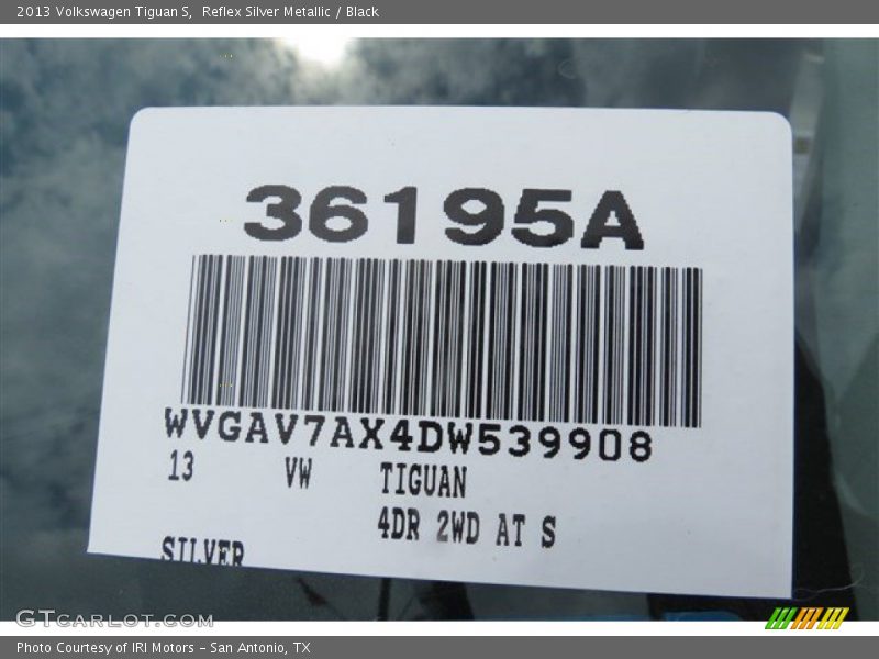 Reflex Silver Metallic / Black 2013 Volkswagen Tiguan S