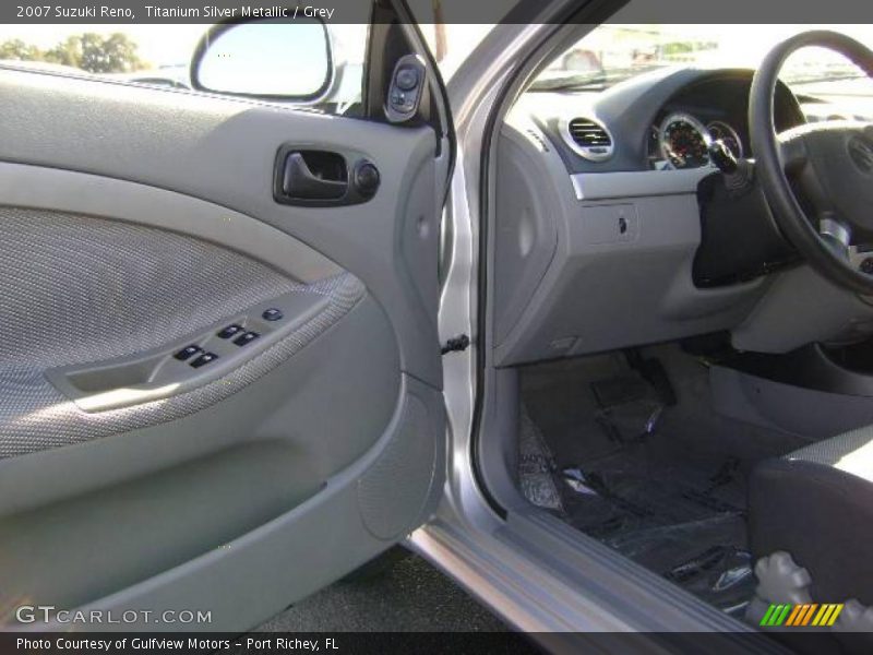 Titanium Silver Metallic / Grey 2007 Suzuki Reno