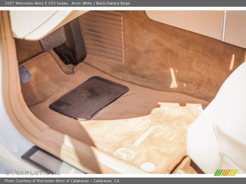 Arctic White / Black/Sahara Beige 2007 Mercedes-Benz E 350 Sedan