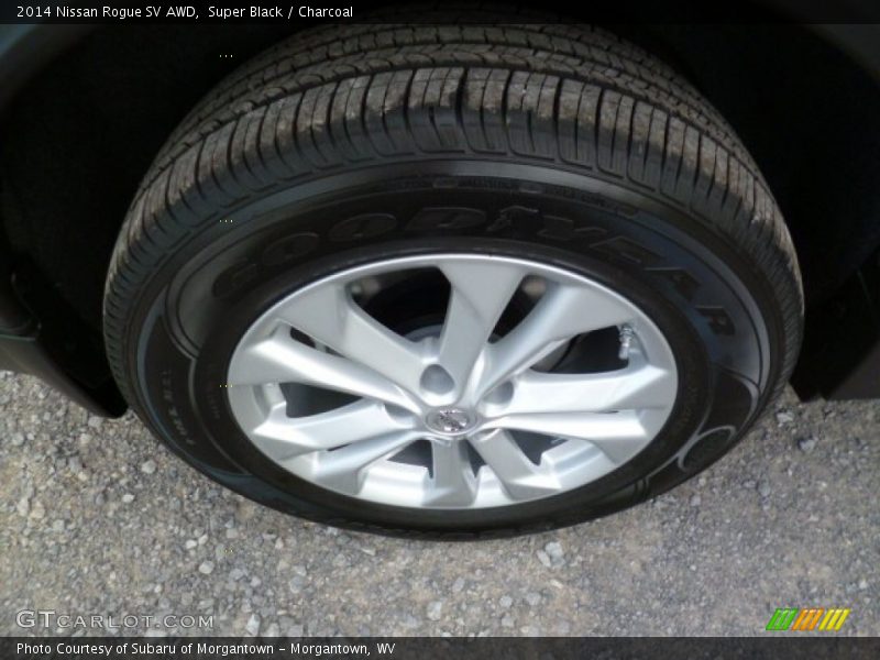 Super Black / Charcoal 2014 Nissan Rogue SV AWD